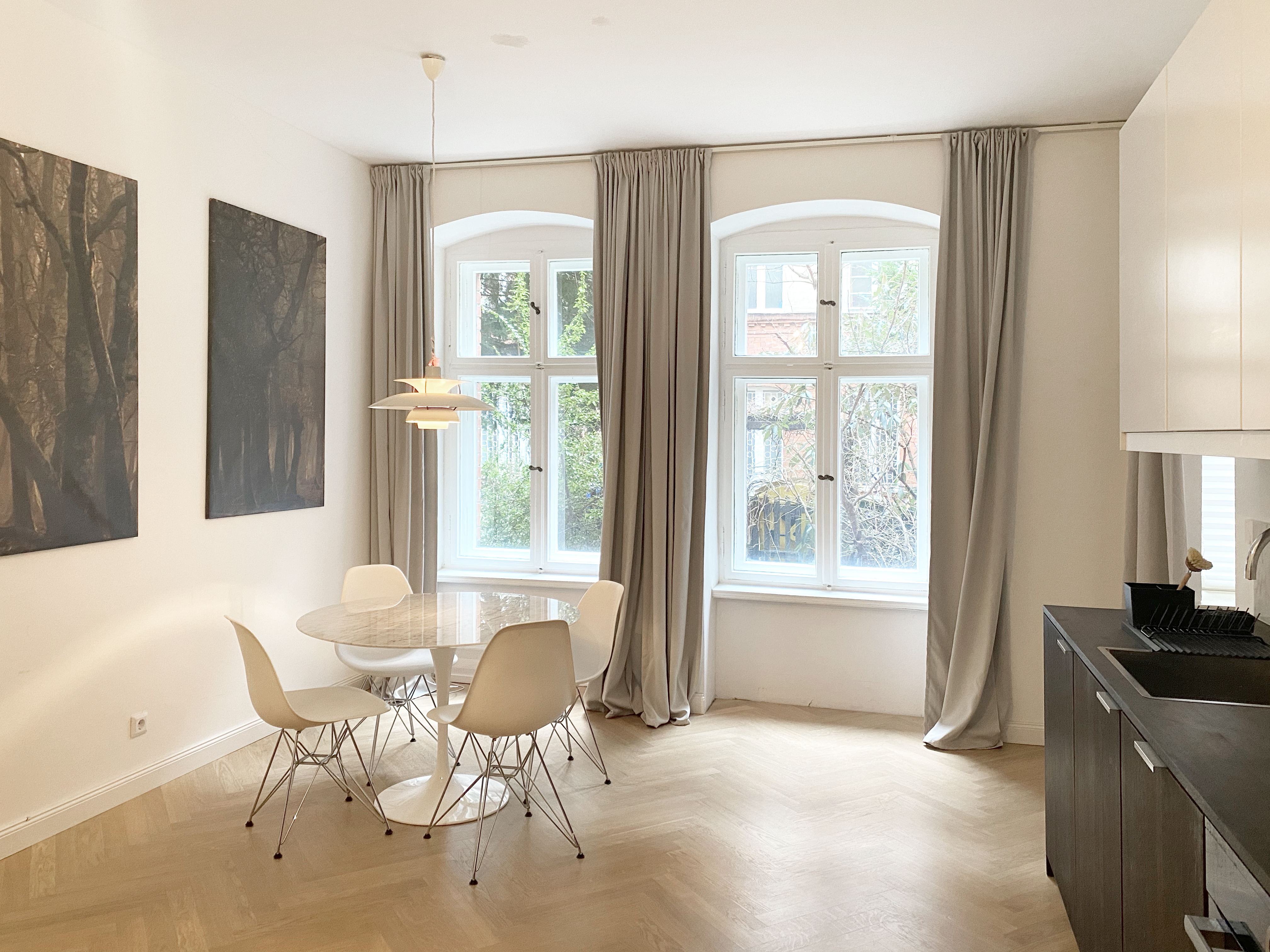 Prenzlauer Allee, Kollwitzkiez—2-room apartment, approx. 42 m², luxuriously renovated and furnished